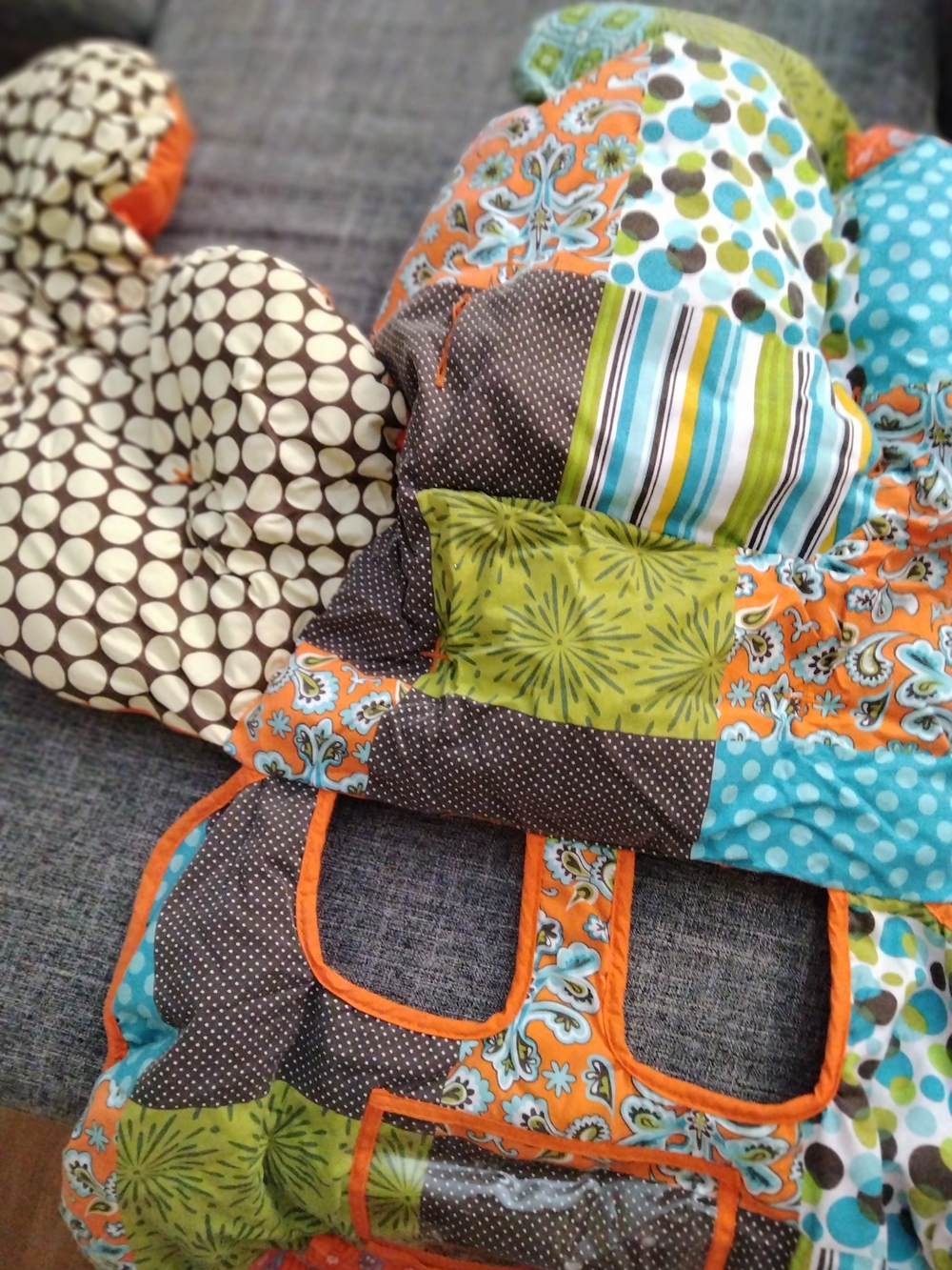 Infantino Patchwork Quilted Play Mat in Green, Orange & Blue